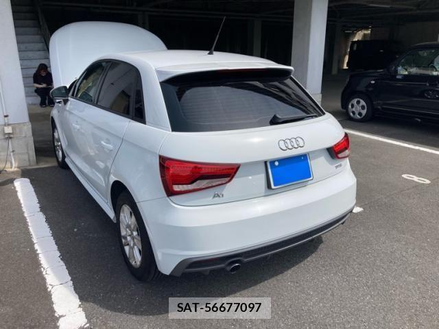 Audi A1 2015-07 8313101-8