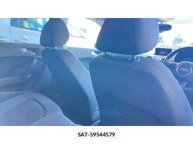 Audi A1 2017-07 8334881-10