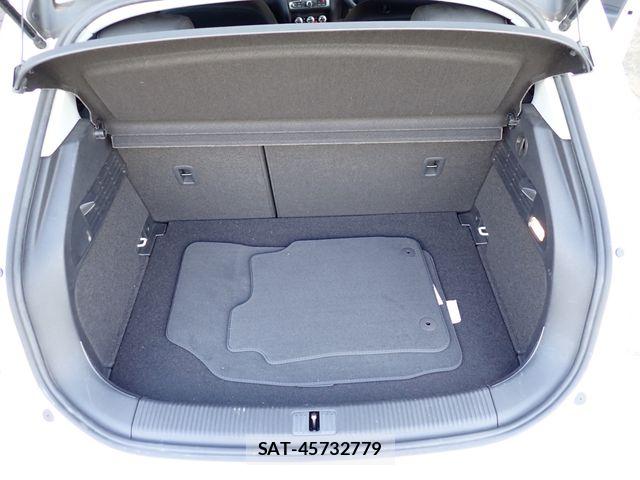 Audi A1 2013-09 8353927-21