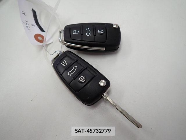 Audi A1 2013-09 8353927-27