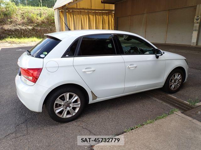 Audi A1 2013-09 8353927-6