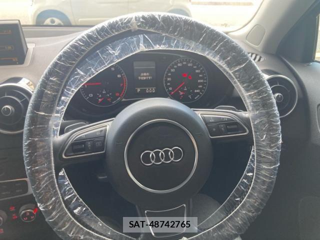 Audi A1 2012-06 8364793-8