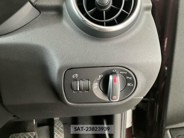 Audi A1 2013-05 8364795-13