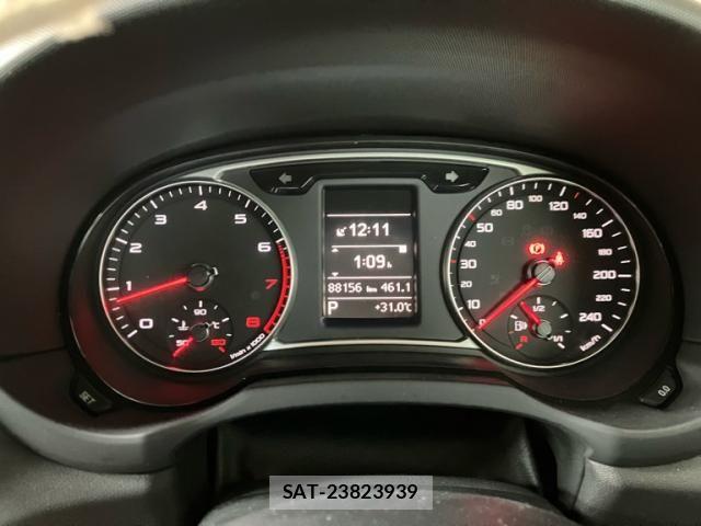 Audi A1 2013-05 8364795-17