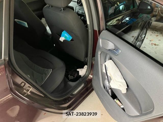 Audi A1 2013-05 8364795-7