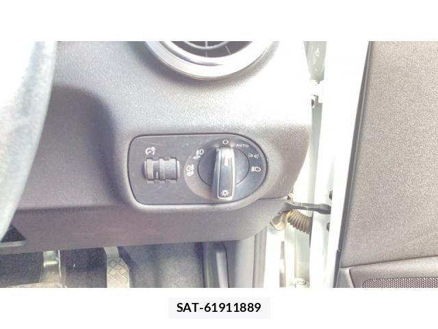 Audi A1 2014-01 8411246-11