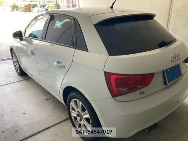 Audi A1 2014-06 8437766-3