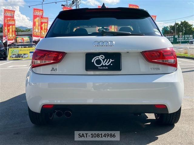 Audi A1 2013-06 8523587-5