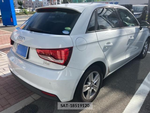 Audi A1 2017-07 8625843-2