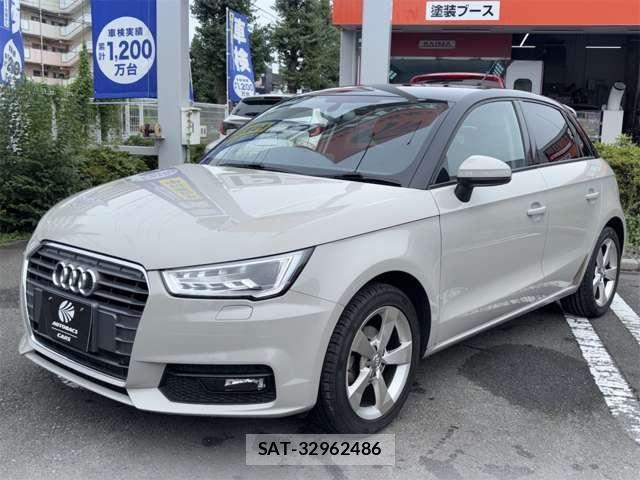 Audi A1 2017-12 8740537-11