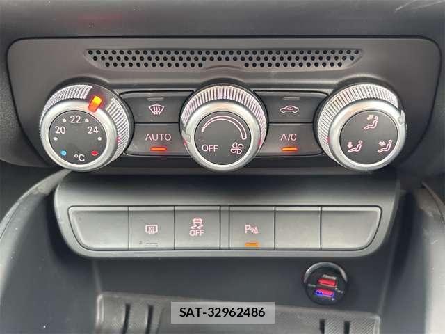 Audi A1 2017-12 8740537-8