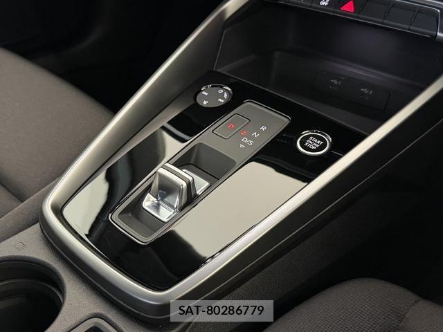 Audi A3 SEDAN 2023-03 3355532-12