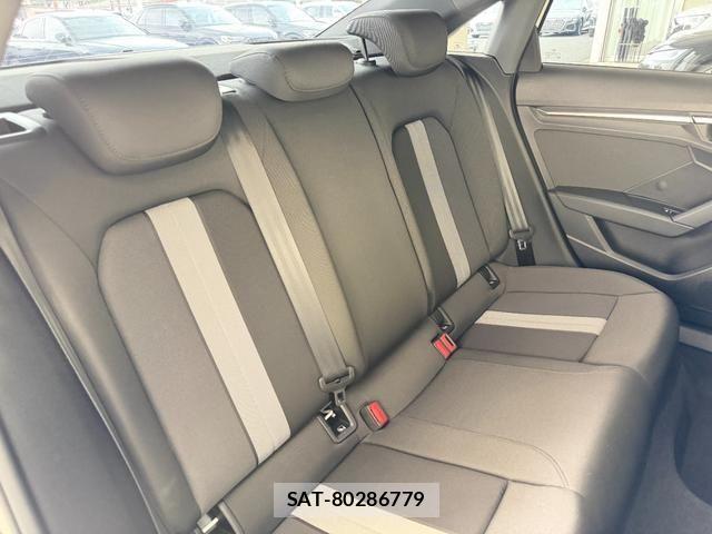 Audi A3 SEDAN 2023-03 3355532-4