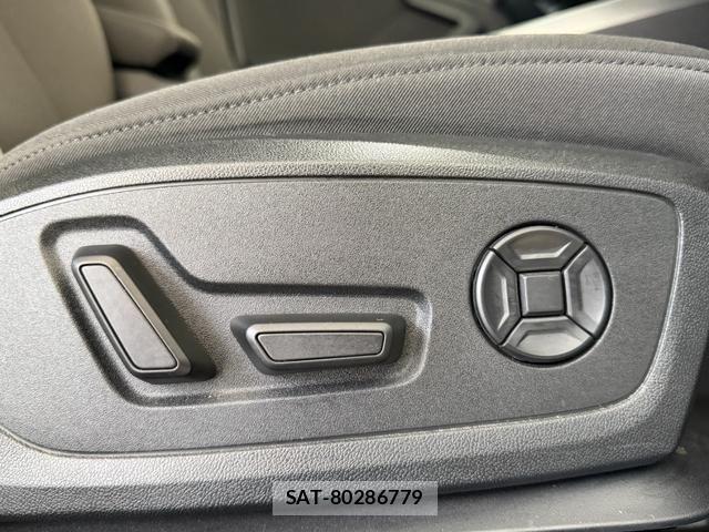 Audi A3 SEDAN 2023-03 3355532-8