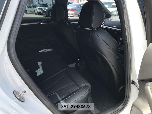 Audi A3 SEDAN 2018-03 6525457-9