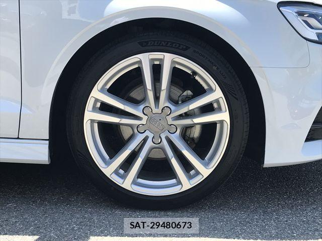 Audi A3 SEDAN 2018-03 6525457-26