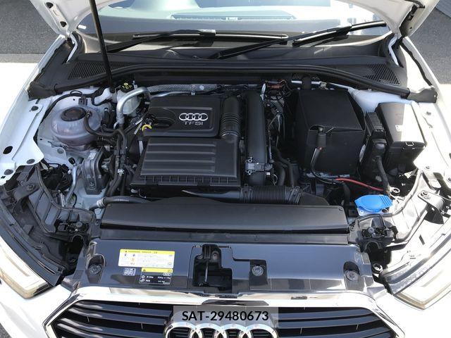 Audi A3 SEDAN 2018-03 6525457-28