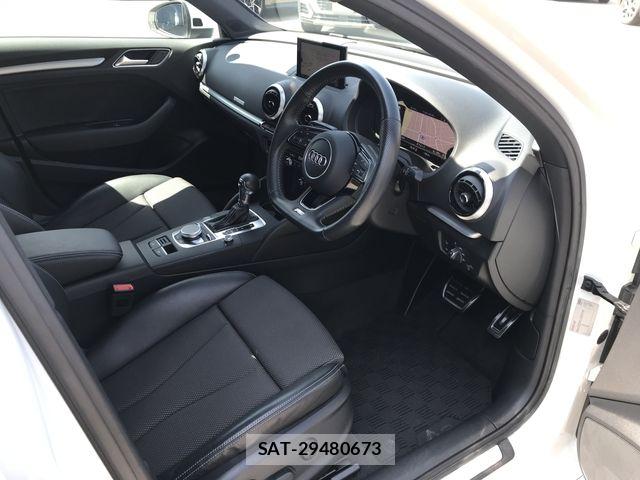 Audi A3 SEDAN 2018-03 6525457-7
