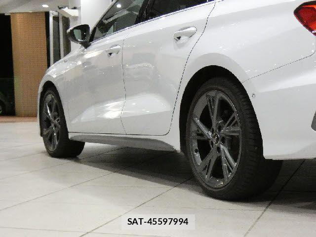 Audi A3 SEDAN 2022-05 6690915-12