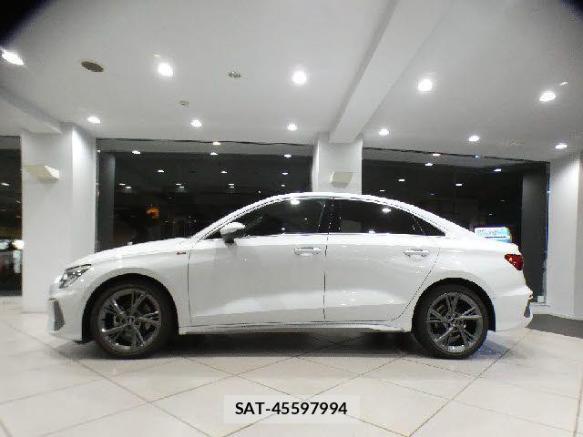 Audi A3 SEDAN 2022-05 6690915-14