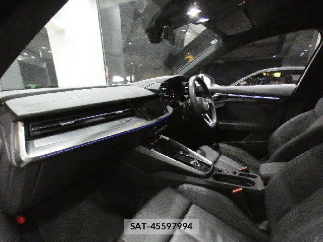 Audi A3 SEDAN 2022-05 6690915-2