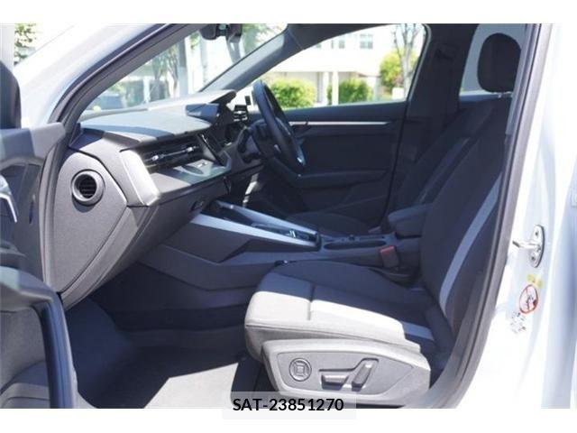 Audi A3 SEDAN 2023-04 6902176-16