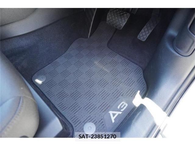 Audi A3 SEDAN 2023-04 6902176-29
