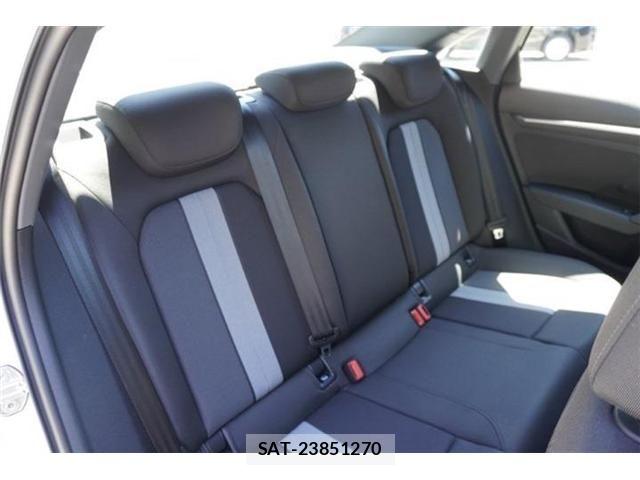 Audi A3 SEDAN 2023-04 6902176-5