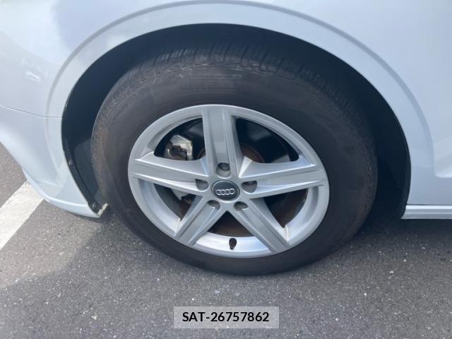 Audi A3 SEDAN 2019-10 7214973-9