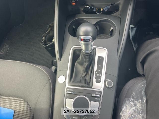 Audi A3 SEDAN 2019-10 7214973-24