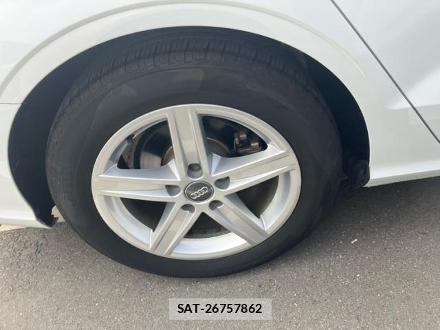 Audi A3 SEDAN 2019-10 7214973-7