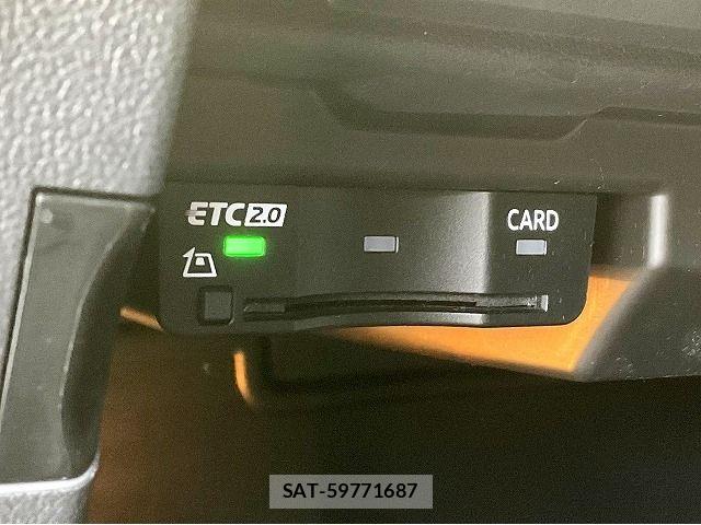 Audi A3 SEDAN 2023-02 7214972-9