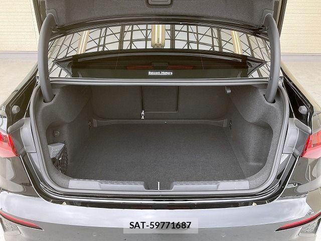 Audi A3 SEDAN 2023-02 7214972-13
