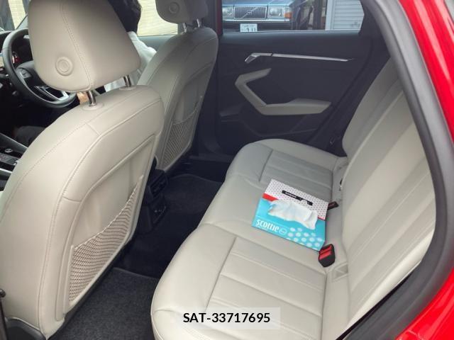 Audi A3 SEDAN 2023-02 7214971-12