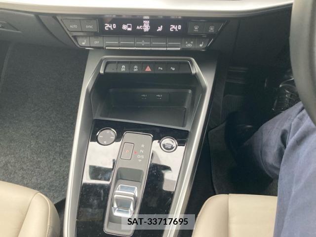 Audi A3 SEDAN 2023-02 7214971-21