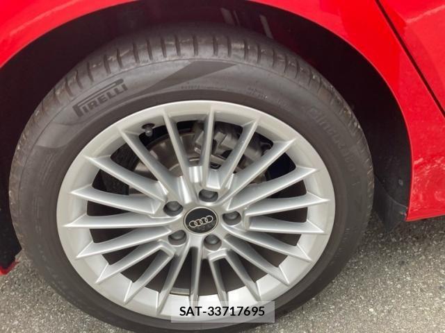 Audi A3 SEDAN 2023-02 7214971-8