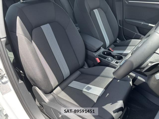 Audi A3 SEDAN 2025-10 7271541-3