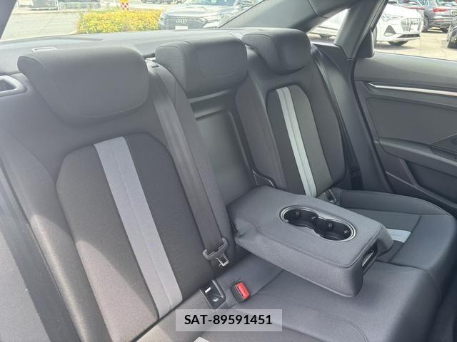 Audi A3 SEDAN 2025-10 7271541-4