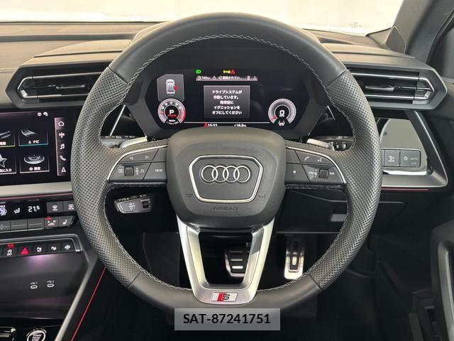 Audi A3 SEDAN 2025-11 7325716-11