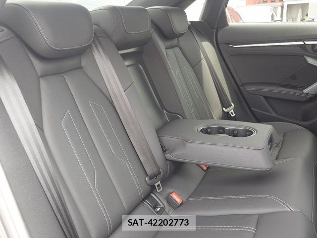 Audi A3 SEDAN 2025-10 7325717-4