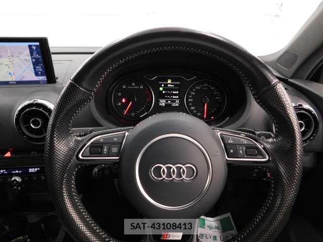 Audi A3 SEDAN 2015-05 7356850-14