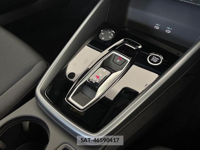 Audi A3 SEDAN 2025-12 7452962-12