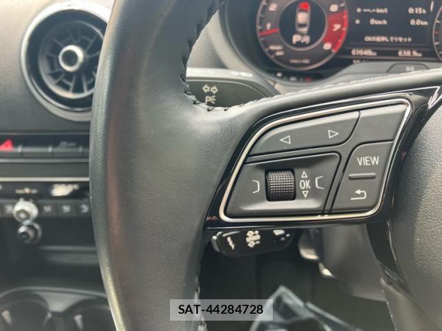 Audi A3 SEDAN 2018-03 7452964-23