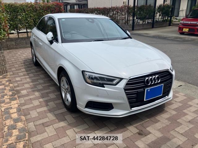 Audi A3 SEDAN 2018-03 7452964-3
