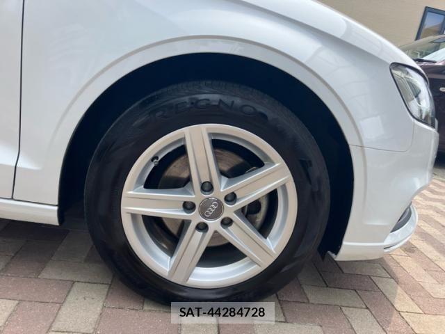 Audi A3 SEDAN 2018-03 7452964-7