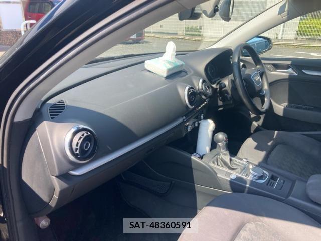Audi A3 SEDAN 2015-09 7452967-10
