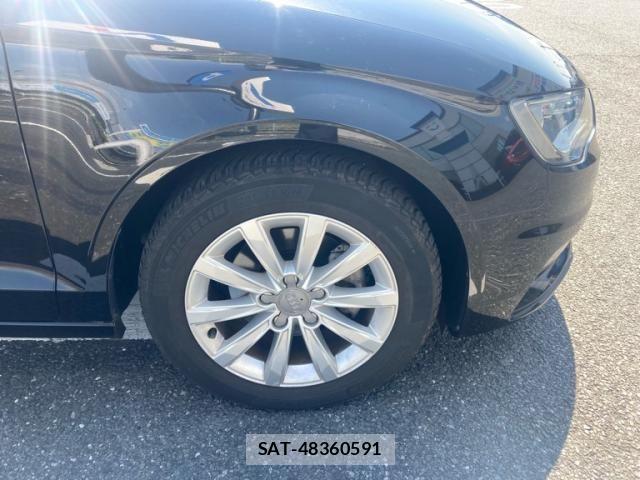 Audi A3 SEDAN 2015-09 7452967-4