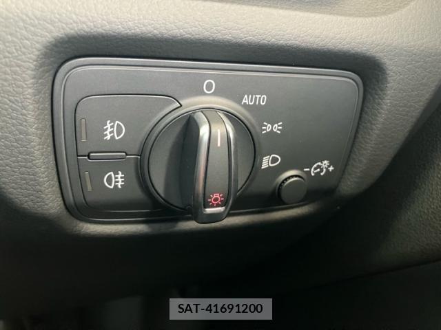 Audi A3 SEDAN 2014-06 7499574-15