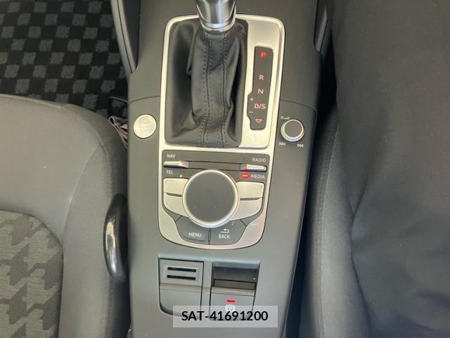 Audi A3 SEDAN 2014-06 7499574-22