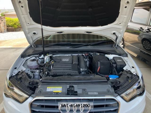 Audi A3 SEDAN 2014-06 7499574-26